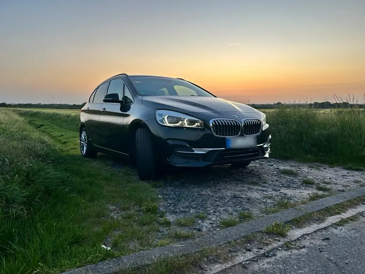 Gebraucht BMW 225 iPerformance 224 PS (164 kW) 2020 Schwarz Van / Kleinbus