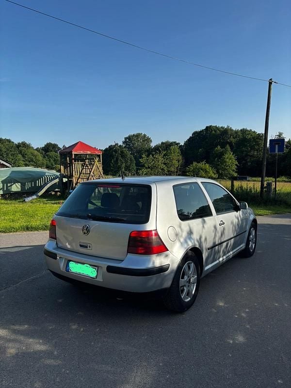 Grau Gebraucht 2002 VW Golf IV Coupé | 1.000 € (Superpreis) - Bild 1/4