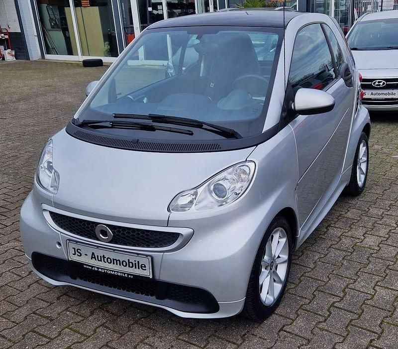 Gebraucht Smart ForTwo Coupé 71 PS (52 kW) 2015 Cool silver metallic Kleinwagen