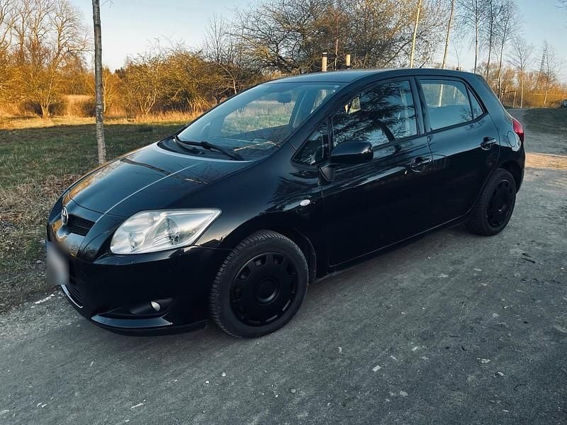 Gebraucht Toyota Auris 124 PS (91 kW) 2009 Schwarz Kleinwagen