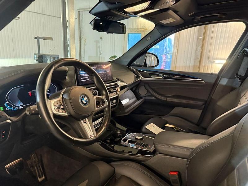 Gebraucht BMW iX3 Impressive 210 kW (286 PS) 2024 Schwarz SUV