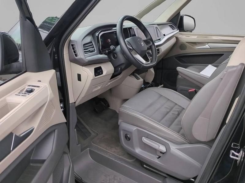 Gebraucht VW Multivan Life 150 PS (110 kW) 2024 Schwarz Van