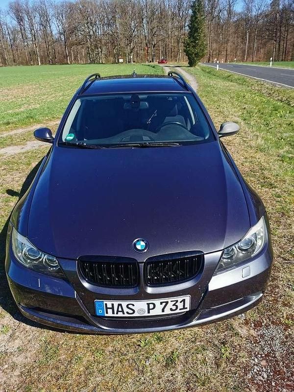 Gebraucht BMW 318 122 PS (89 kW) 2007 Grau Kombi
