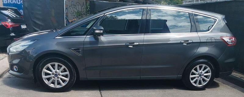 Gebraucht Ford S-MAX S 160 PS (117 kW) 2018 Grau Van / Kleinbus