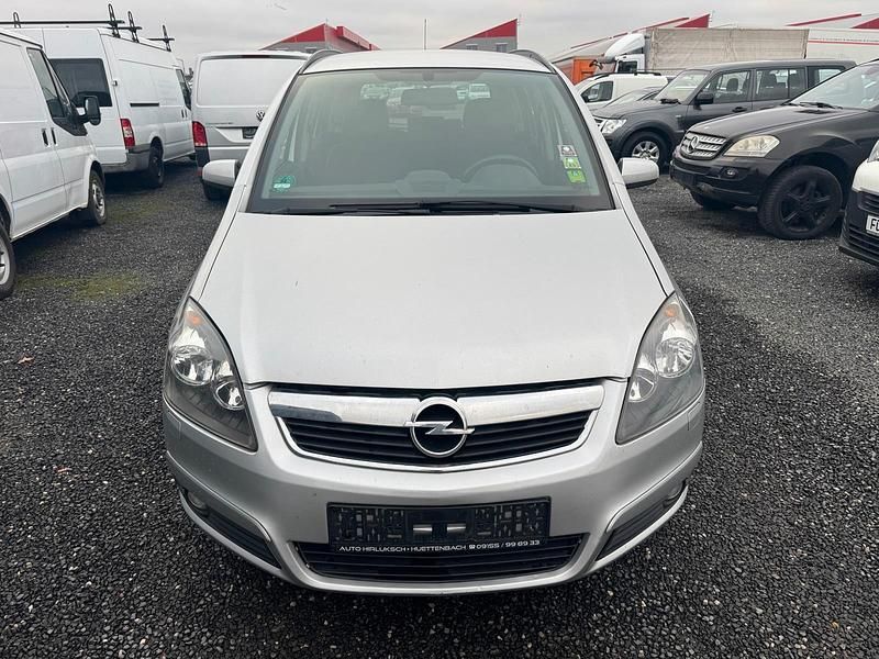 Silber Gebraucht 2007 Opel Zafira Van / Kleinbus | 1.100 € (Guter Preis) - Bild 1/4