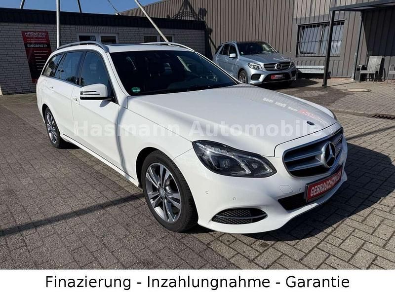 Gebraucht Mercedes E220 170 PS (125 kW) 2015 Polarweiss Kombi