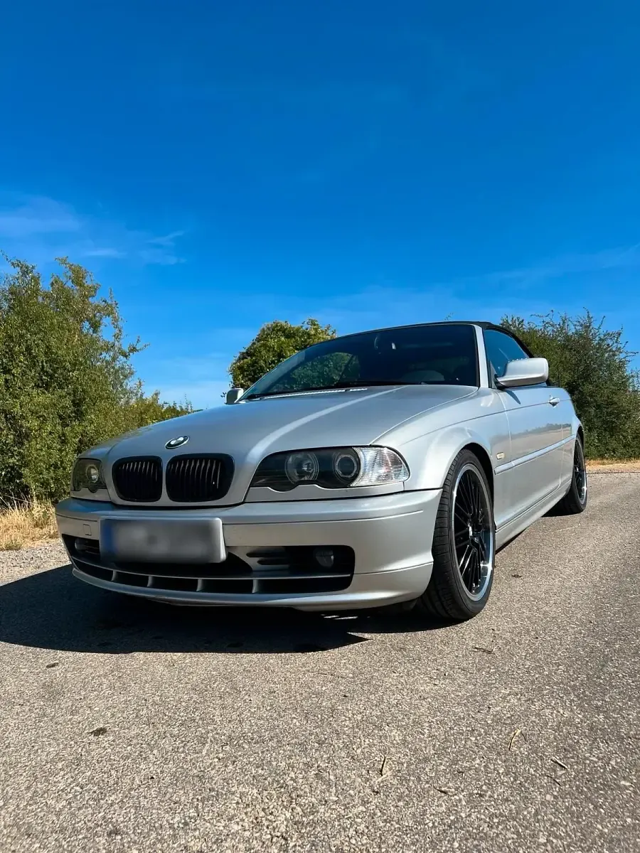 Gebraucht BMW 318 143 PS (105 kW) 2002 Silber Cabrio