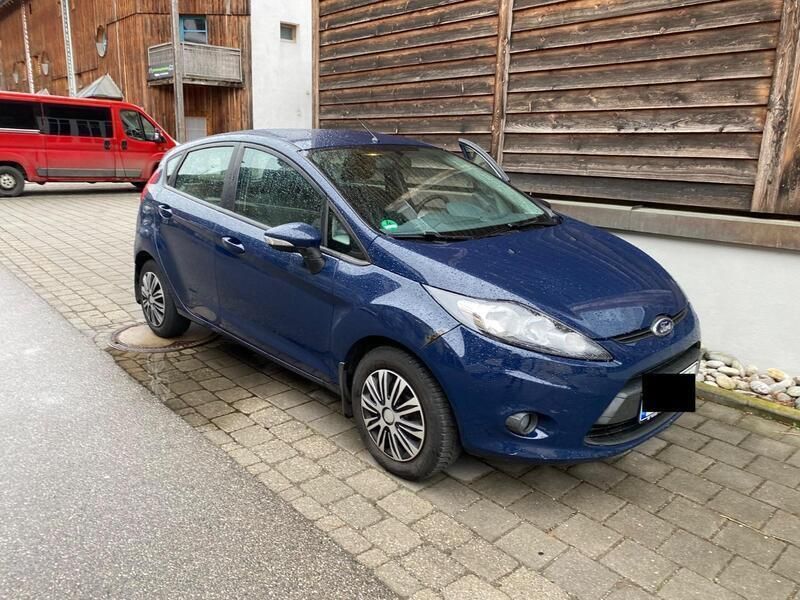 Blau Gebraucht 2010 Ford Fiesta Trend Kleinwagen | 3.600 € (Guter Preis) - Bild 1/4