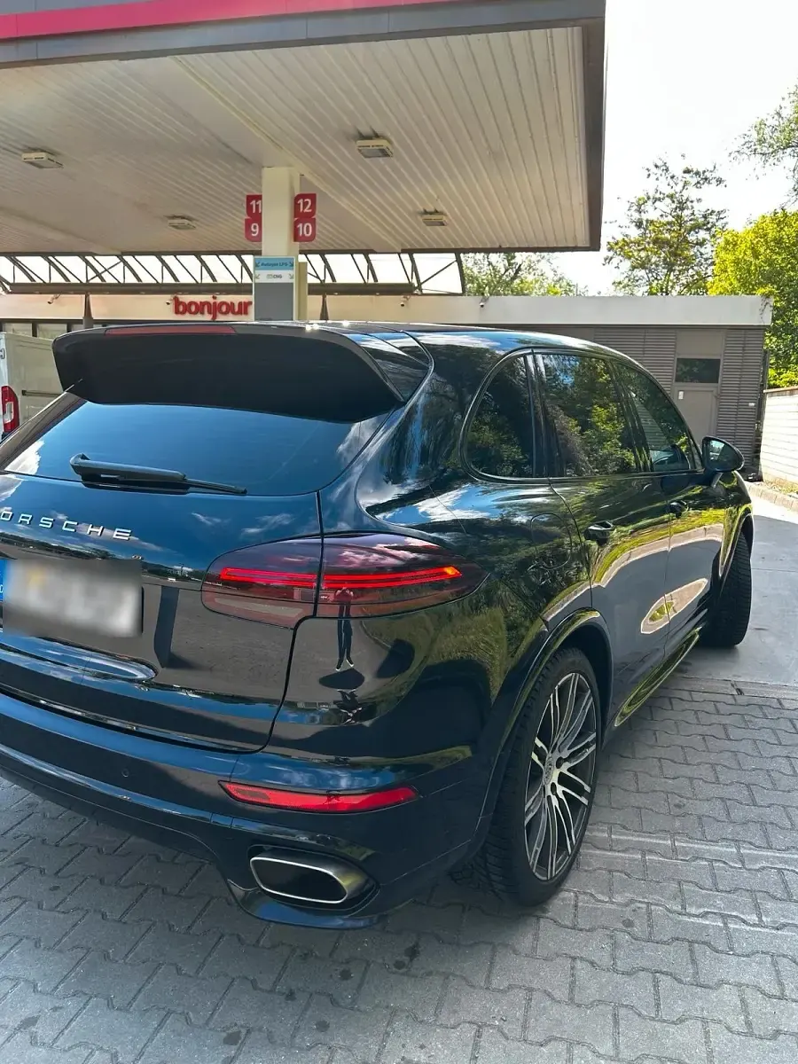 Gebraucht Porsche Cayenne 262 PS (192 kW) 2015 Blau SUV