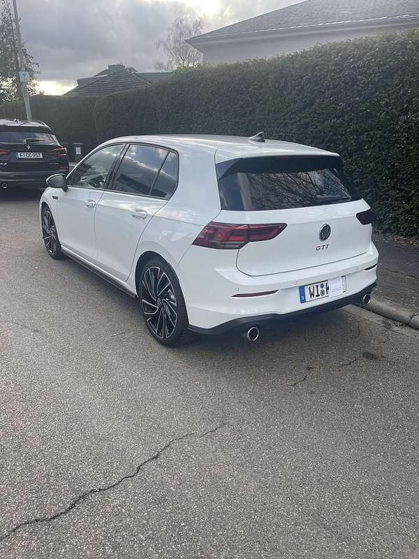 Gebraucht VW Golf VIII GTI 245 PS (180 kW) 2021 Weiß Kleinwagen