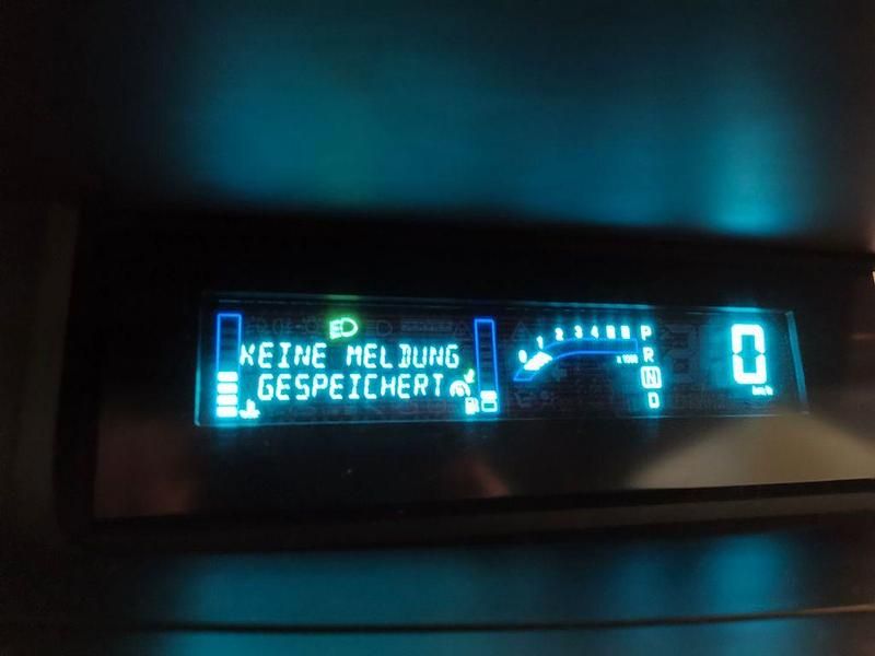 Usado Renault Espace Expression 139 HP (102 kW) 2006 Prateado Monovolume