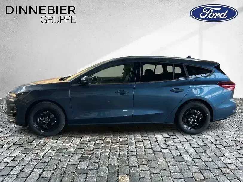 Neu Ford Focus Titanium 155 PS (114 kW) 2025 Blau Limousine