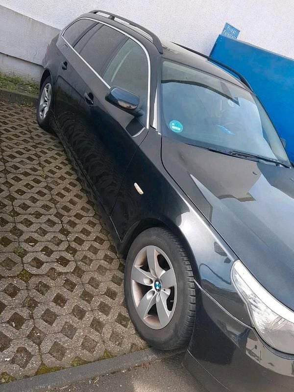 Second-hand BMW 520 177 CP (130 kW) 2009 Negru Break