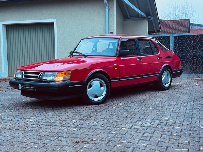 Gebraucht Saab 900 126 PS (92 kW) 1992 Rot Limousine