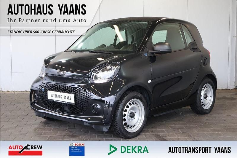 Schwarz Gebraucht 2022 Smart ForTwo Electric Drive Coupé | 7.979 € (Superpreis) - Bild 1/4
