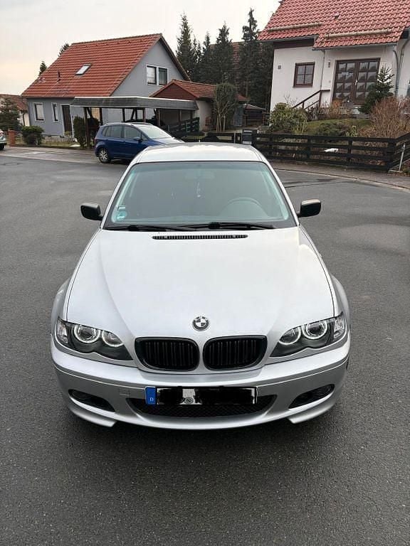 Silber Gebraucht 2003 BMW 330 Limousine | 7.000 € (Guter Preis) - Bild 1/4