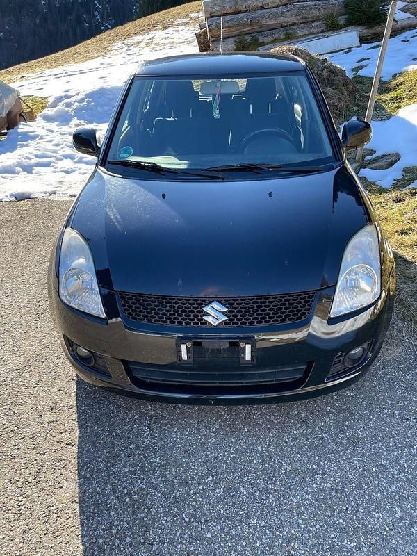 Schwarz Gebraucht 2007 Suzuki Swift Comfort Limousine | 1.250 € (Superpreis) - Bild 1/4