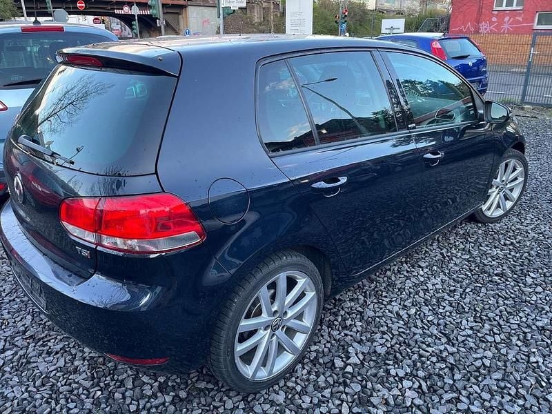 Gebraucht VW Golf VII Style 122 PS (89 kW) 2012 Moonlight blue perleffekt Kleinwagen