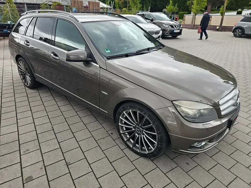 Gebraucht Mercedes C220 Edition 170 PS (125 kW) 2009 Grau Kombi