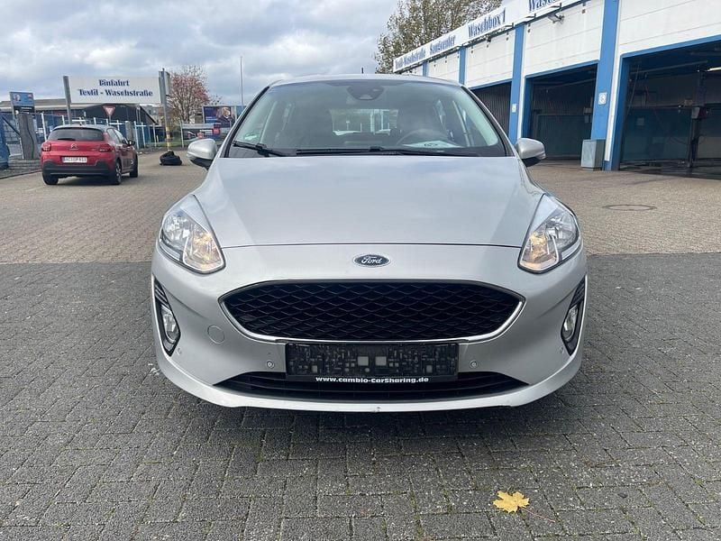Silber Gebraucht 2020 Ford Fiesta Cool & Connect Kleinwagen | 6.150 € (Superpreis) - Bild 1/4