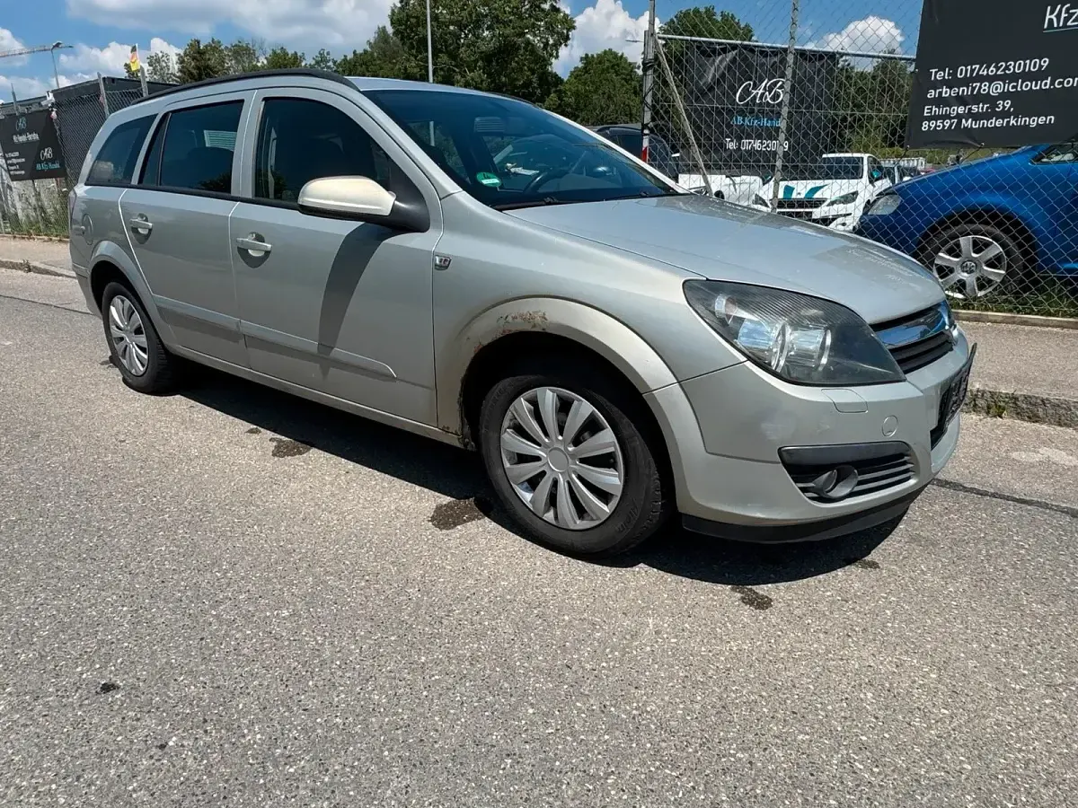 Gebraucht Opel Astra 105 PS (77 kW) 2005 Grau Kombi