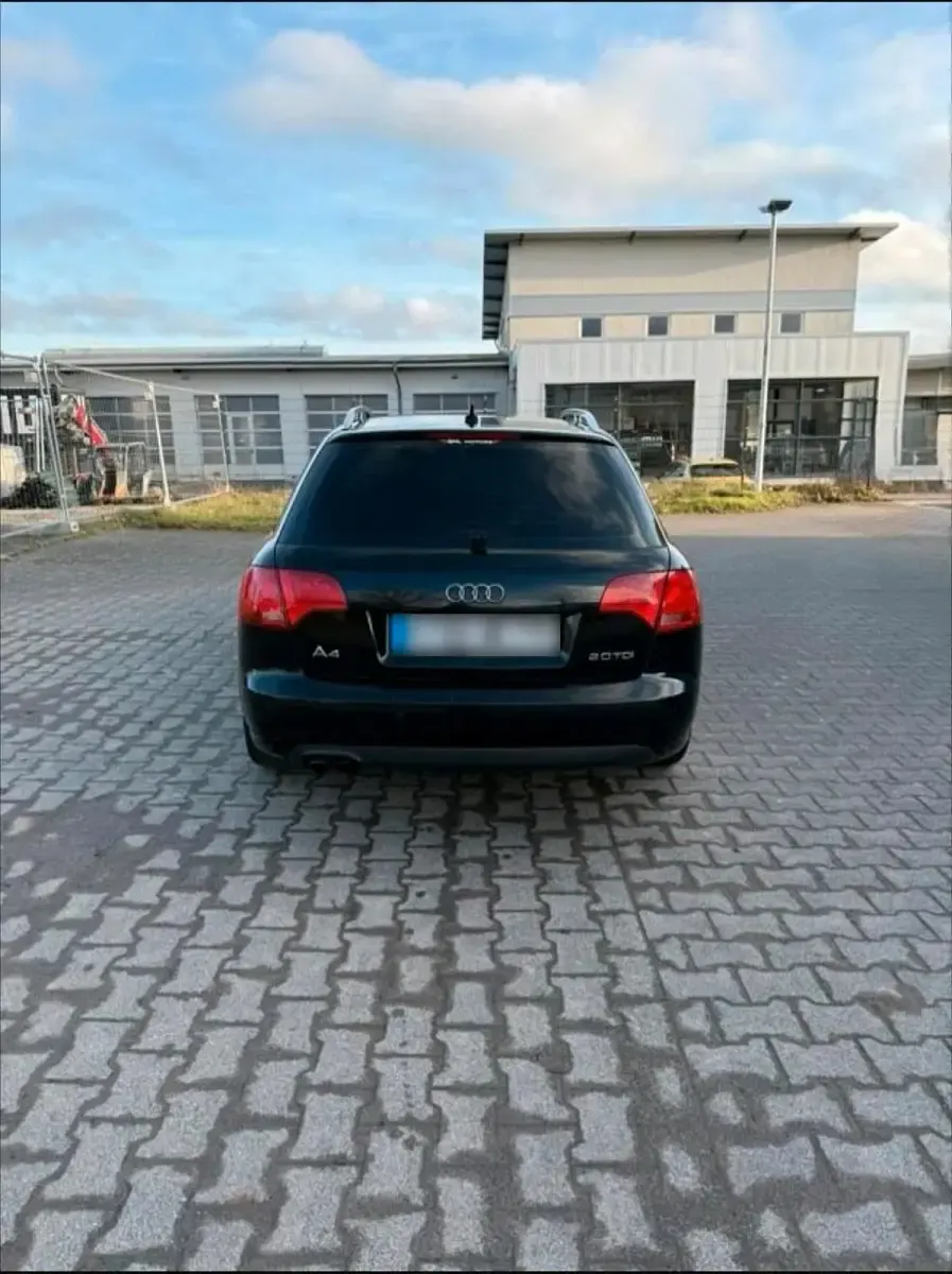 Gebraucht Audi A4 140 PS (102 kW) 2007 Schwarz Kombi