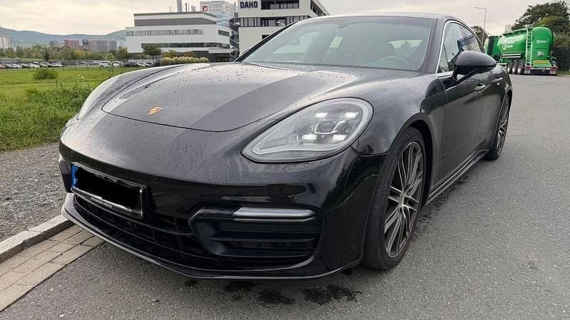 Schwarz Gebraucht 2017 Porsche Panamera 4 Limousine | 52.500 € (Guter Preis) - Bild 1/4