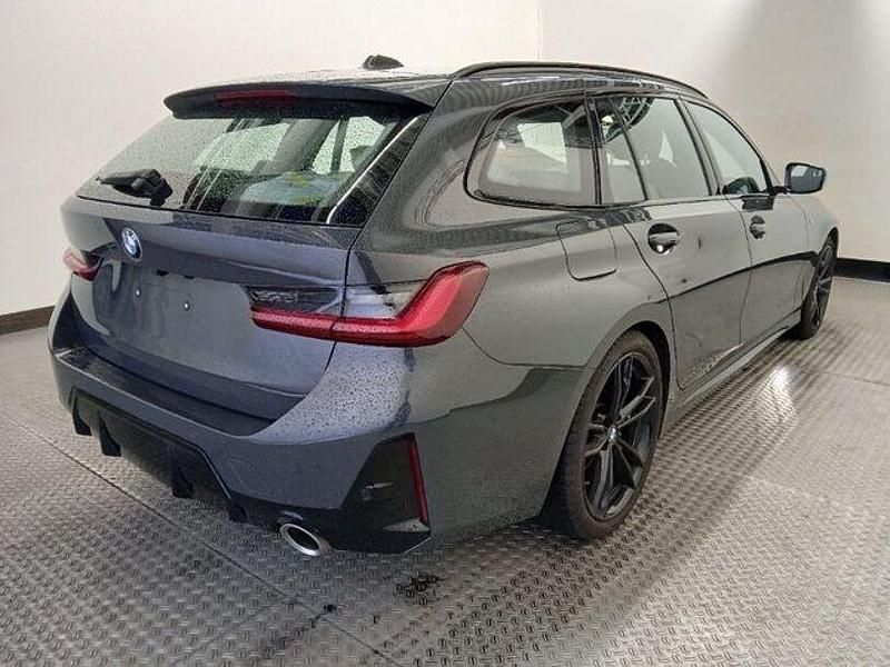Gebraucht BMW 320 M Sport 190 PS (139 kW) 2024 Dravitgrau Kombi