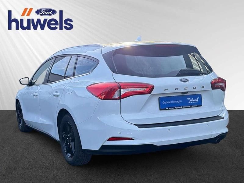 Gebraucht Ford Focus Cool & Connect 125 PS (91 kW) 2019 Weiss Kombi
