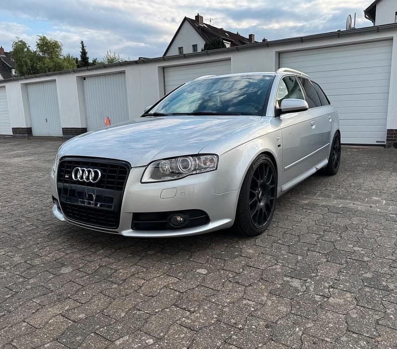 Silber Gebraucht 2005 Audi S4 Kombi | 8.800 € (Fairer Preis) - Bild 1/4