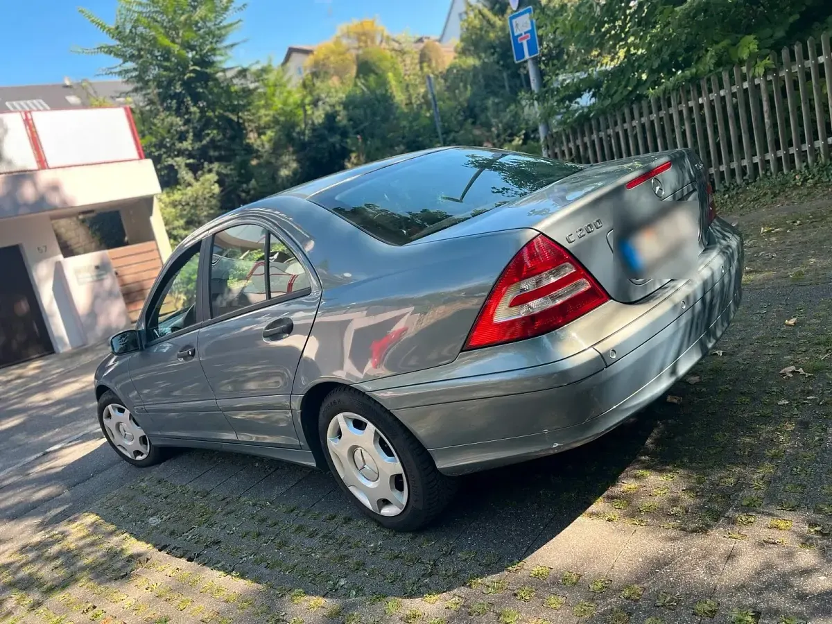 Gebraucht Mercedes C200 122 PS (89 kW) 2004 Limousine