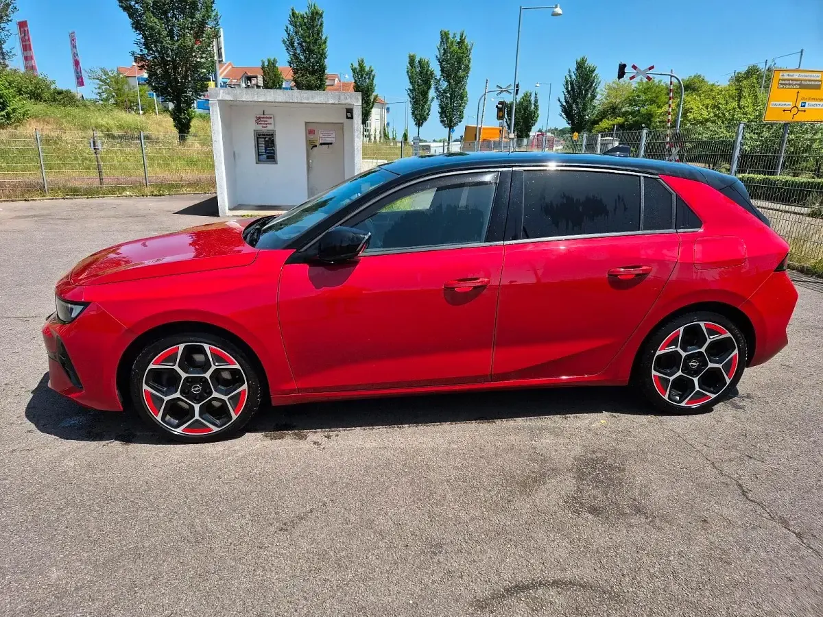 Gebraucht Opel Astra 181 PS (133 kW) 2022 Rot Kleinwagen