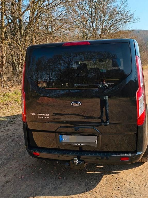 Gebraucht Ford Tourneo Titanium X 185 PS (136 kW) 2020 Schwarz Van / Kleinbus