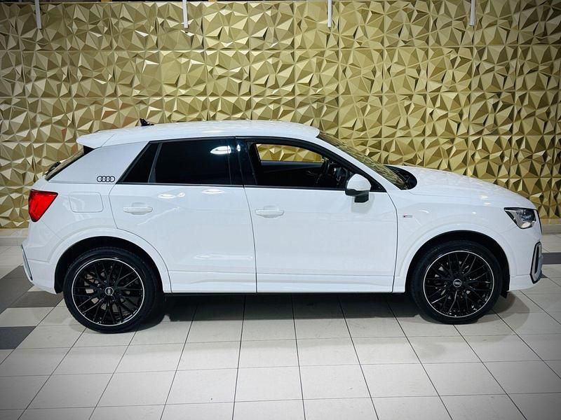 Gebraucht Audi Q2 S-Line 150 PS (110 kW) 2021 Weiß SUV