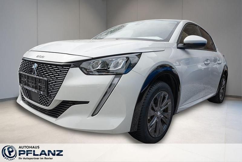 Weiss Gebraucht 2021 Peugeot e-208 Allure Kleinwagen | 16.990 € (Fairer Preis) - Bild 1/4