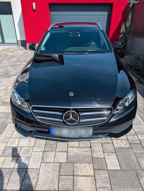 Gebraucht Mercedes E300 306 PS (225 kW) 2019 Schwarz Kombi