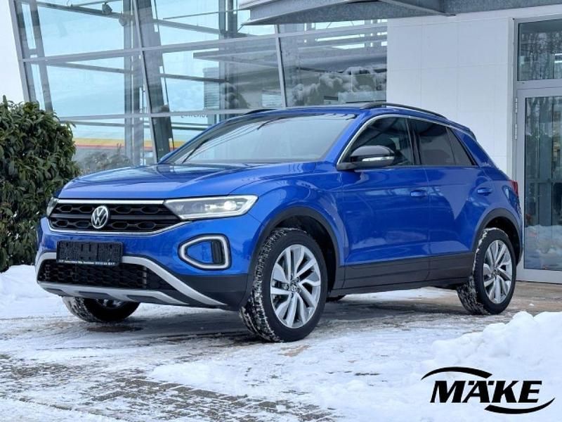Gebraucht VW T-Roc Goal 150 PS (110 kW) 2024 Ravennablau metallic (metallic) SUV