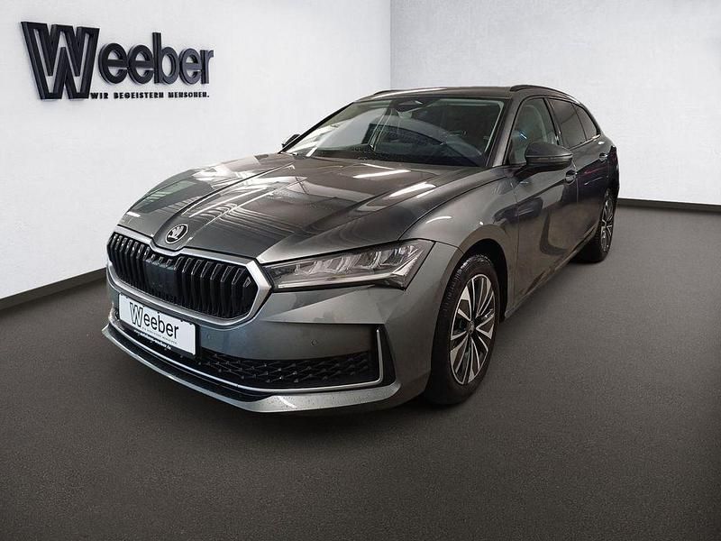 Gebraucht Skoda Superb Selection 265 PS (194 kW) 2025 Grau Kombi