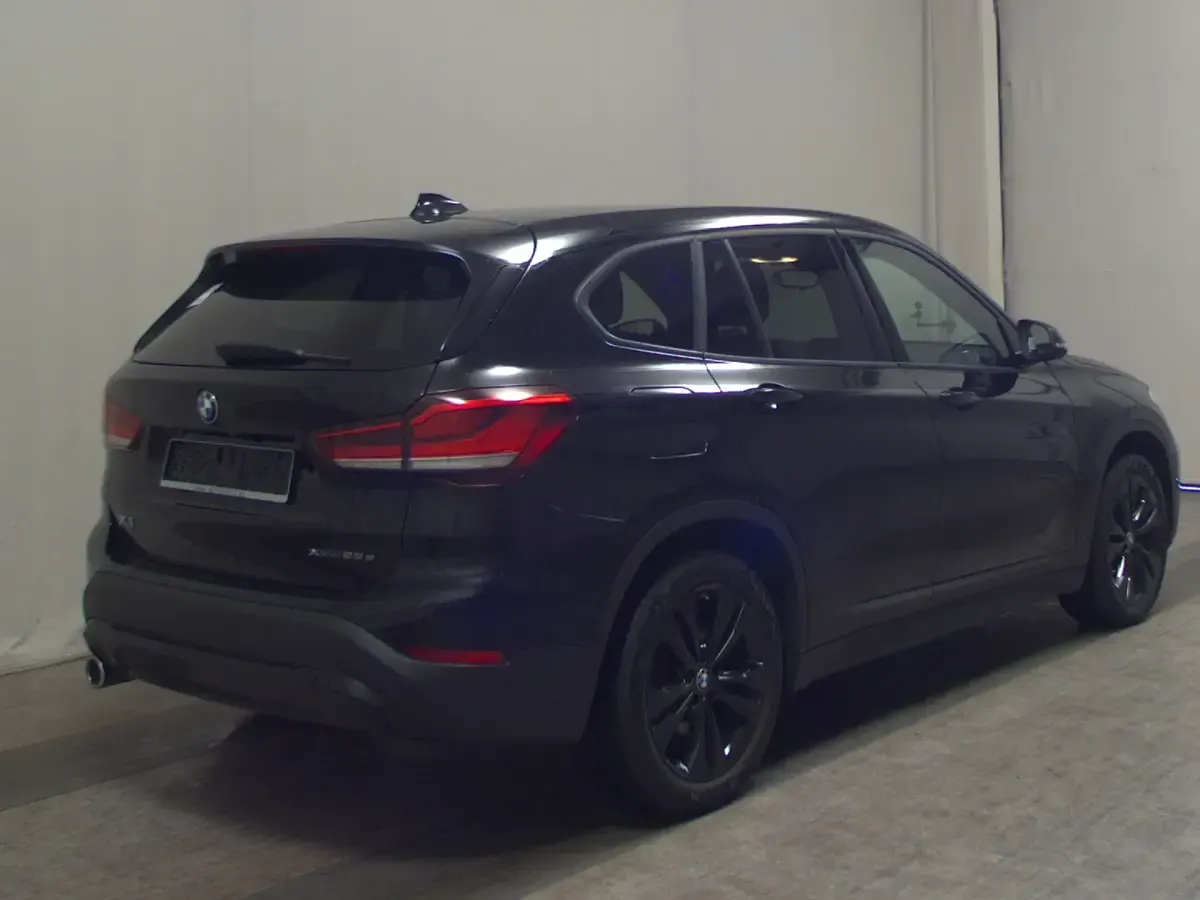 Gebraucht BMW X1 Advantage 220 PS (161 kW) 2021 Schwarz SUV