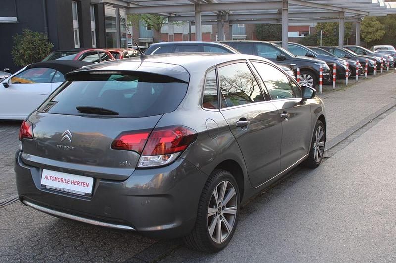 Gebraucht Citroën C4 SELECTION 131 PS (96 kW) 2017 Grau Limousine