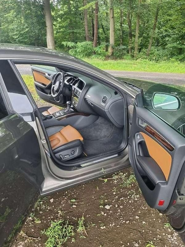 Gebraucht Audi A5 Premium 245 PS (180 kW) 2014 Beige Coupé