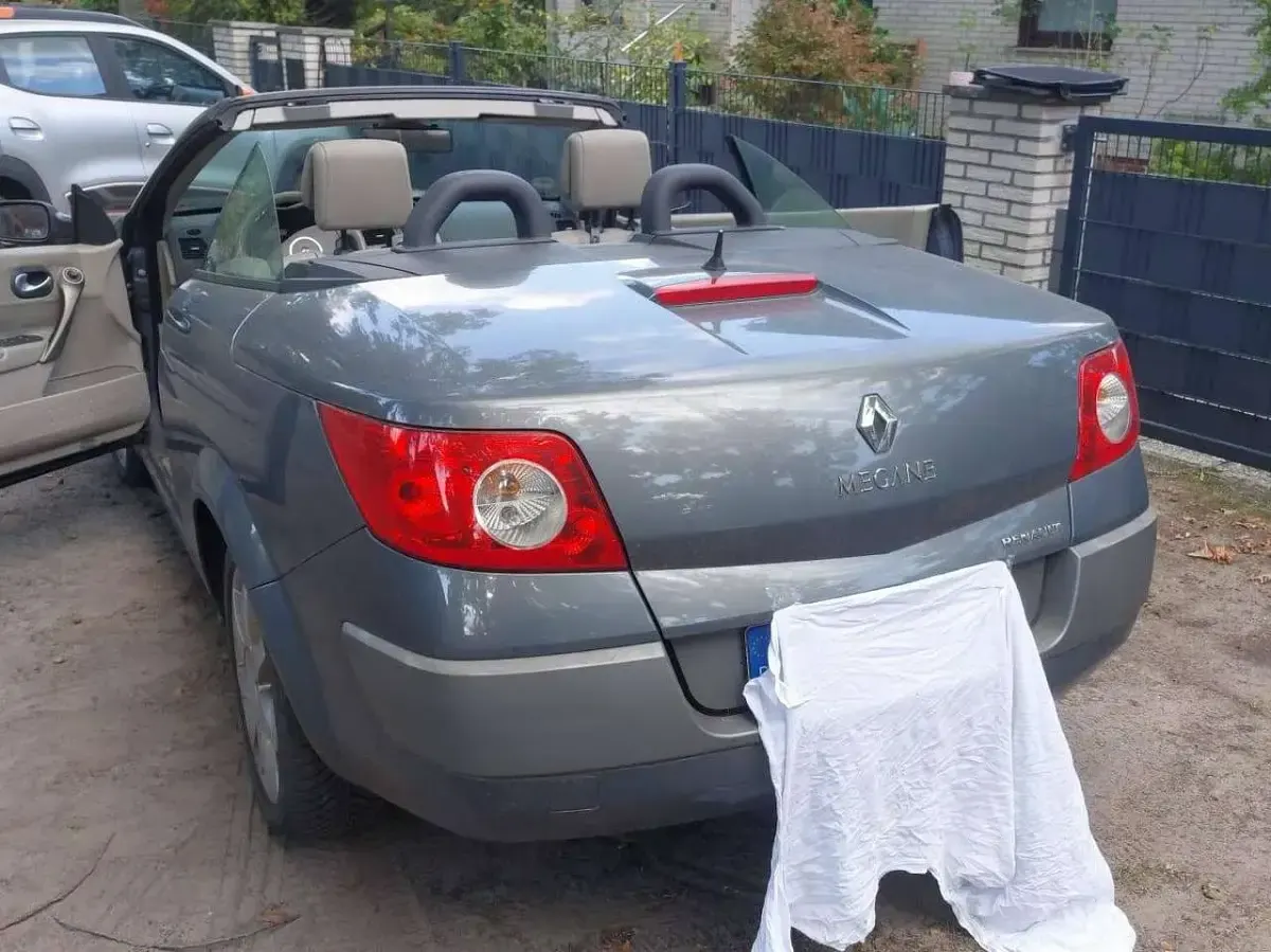 Gebraucht Renault Mégane Cabriolet Dynamique 163 PS (119 kW) 2006 Grau Cabrio
