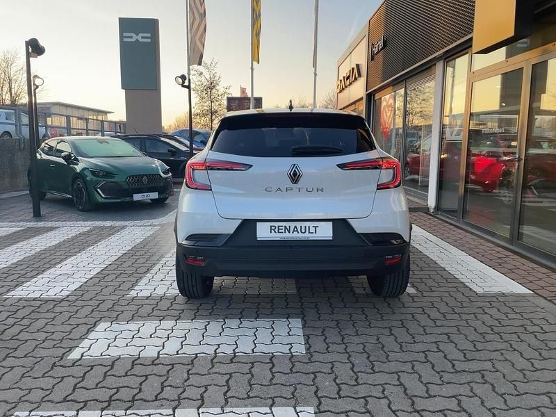 Neu Renault Captur Techno 141 PS (103 kW) 2025 Perlmuttweiß metallic, black pearlschwarz metall (weiß) SUV