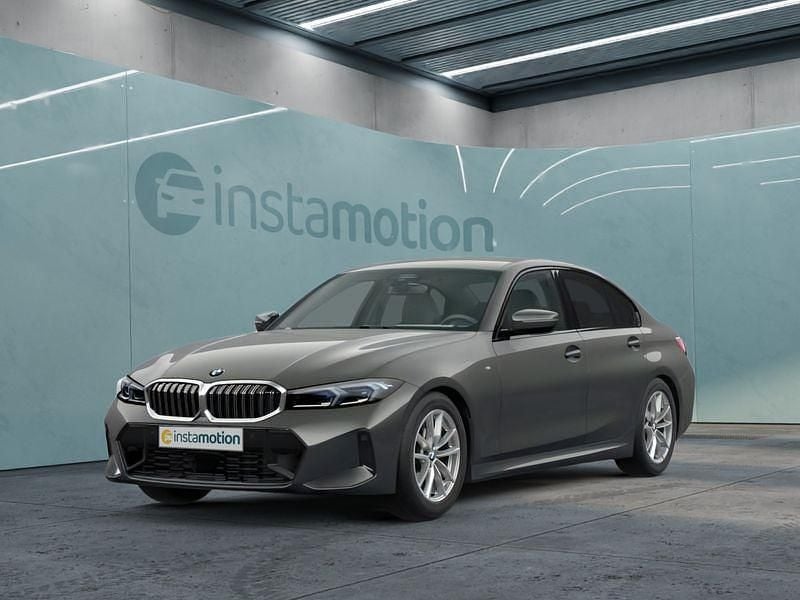 Grau Gebraucht 2024 BMW 320 M Sport Limousine | 42.849 € (Fairer Preis) - Bild 1/4