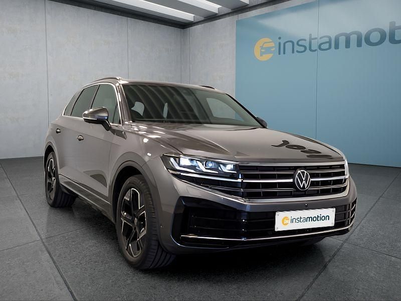 Grau Gebraucht 2023 VW Touareg SUV | 59.999 € (Guter Preis) - Bild 1/4