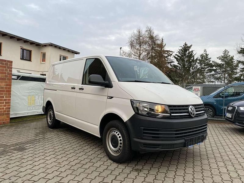 Candyweiß Gebraucht 2016 VW T6 Van | 18.999 € (Fairer Preis) - Bild 1/4