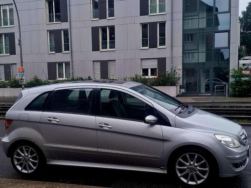 Gebraucht Mercedes 170 116 PS (85 kW) 2005 Silber Limousine