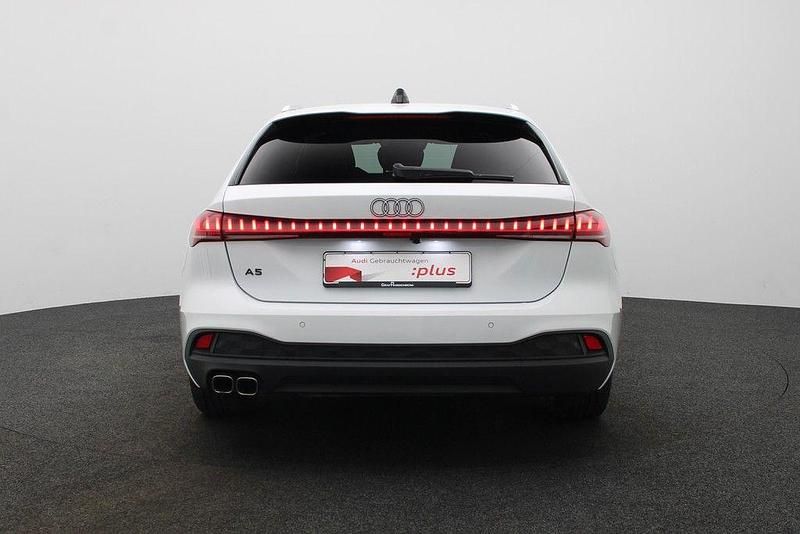 Second-hand Audi A5 Sport 204 CP (150 kW) 2025 Alb Break