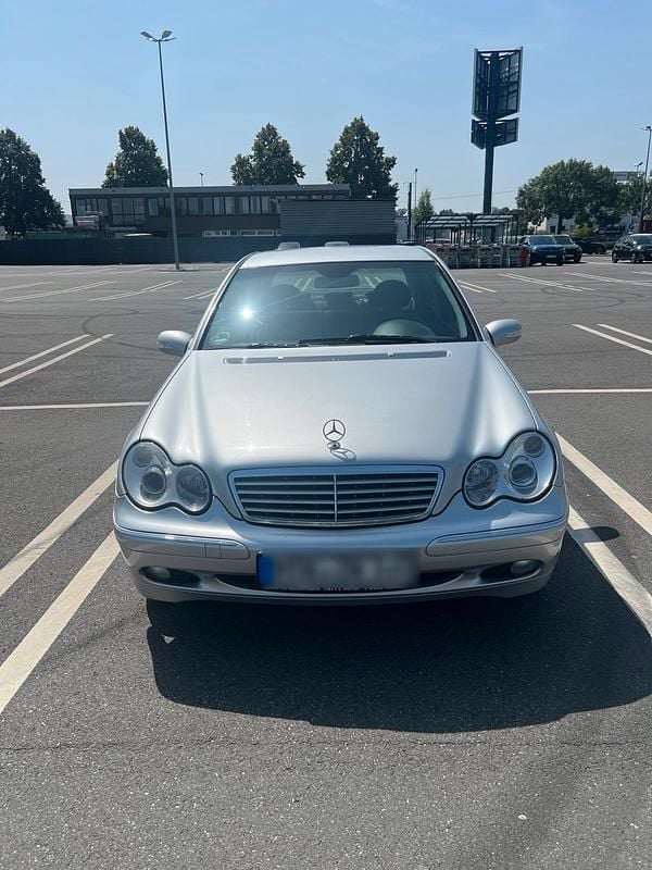 Gebraucht 2003 Mercedes C270 Elegance Limousine | 4.000 € (Fairer Preis) - Bild 1/4