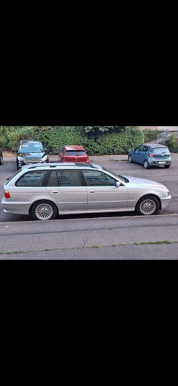 Gebraucht BMW 520 170 PS (125 kW) 2002 Silber Kombi